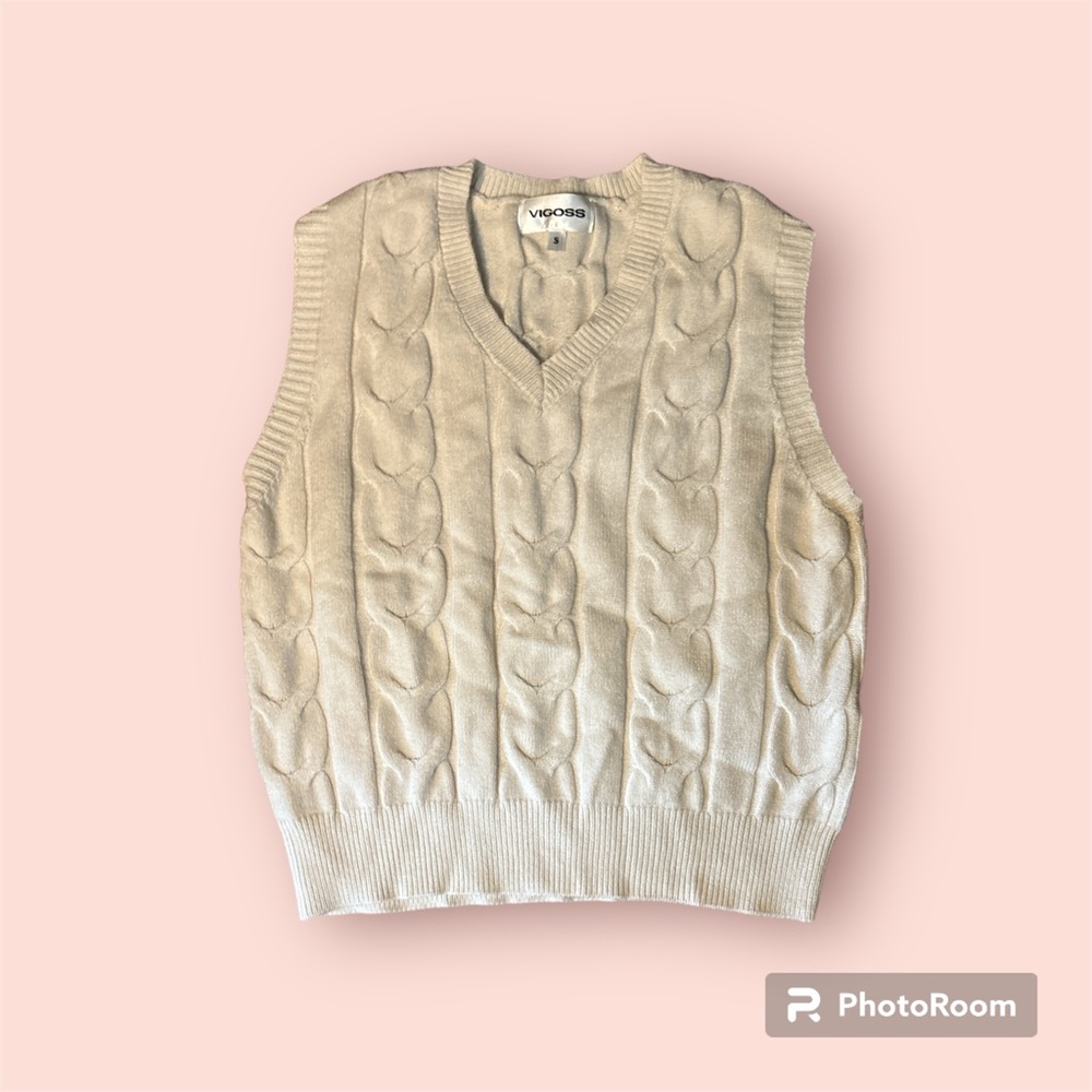 Vigoss Cream Sweater Vest